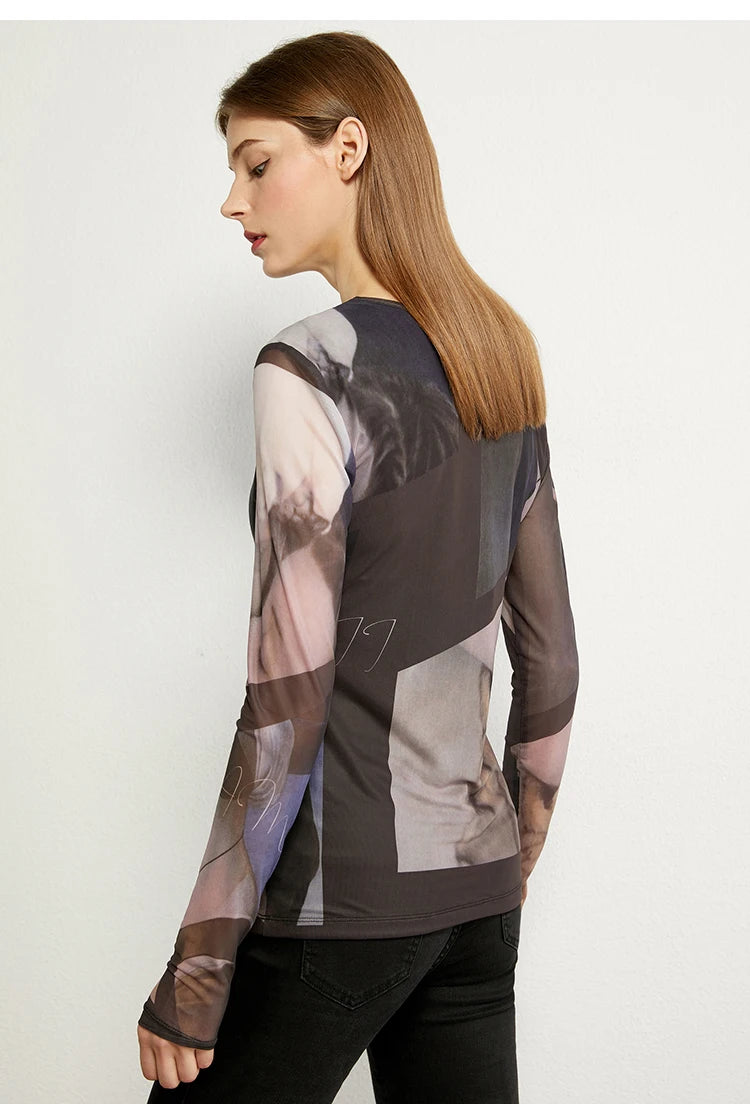 AMII Minimalism Long-Sleeved T-Shirt with Artistic Prints