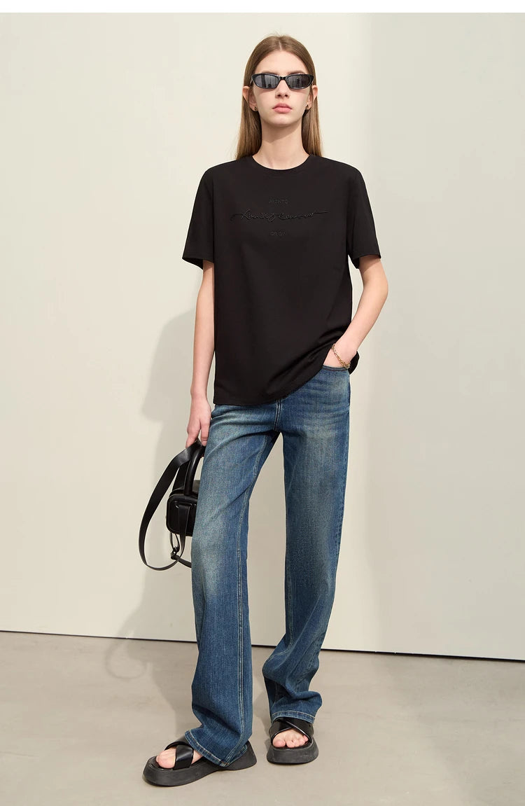 Amii Minimalist Embroidered Tee