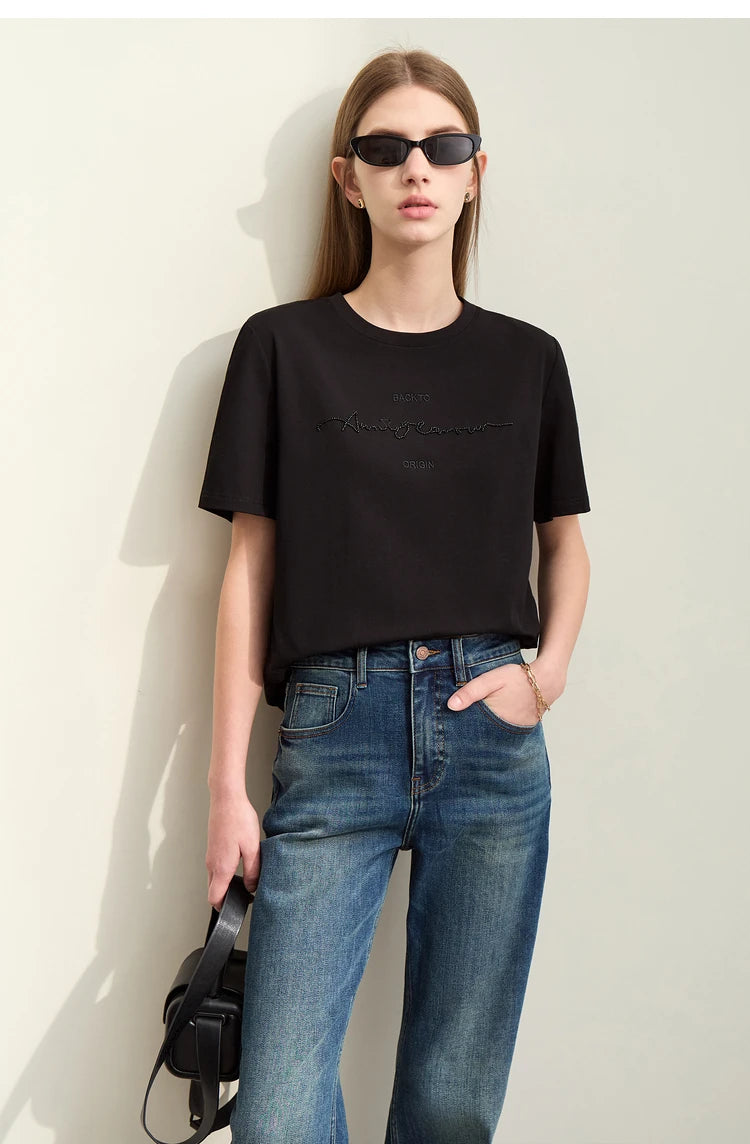 Amii Minimalist Embroidered Tee