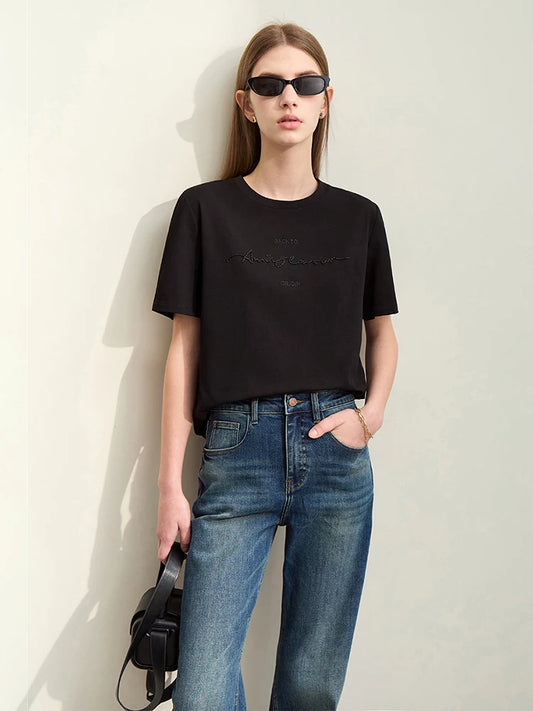 Amii Minimalist Embroidered Tee